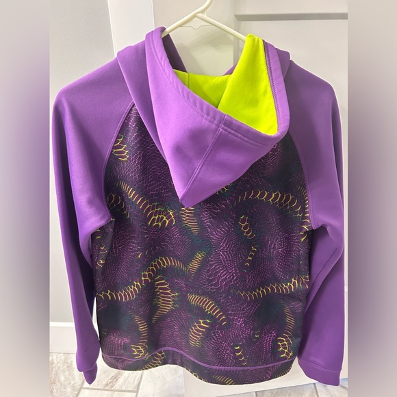 Girl’s Under Armour Hoodie - Picture 2 of 3